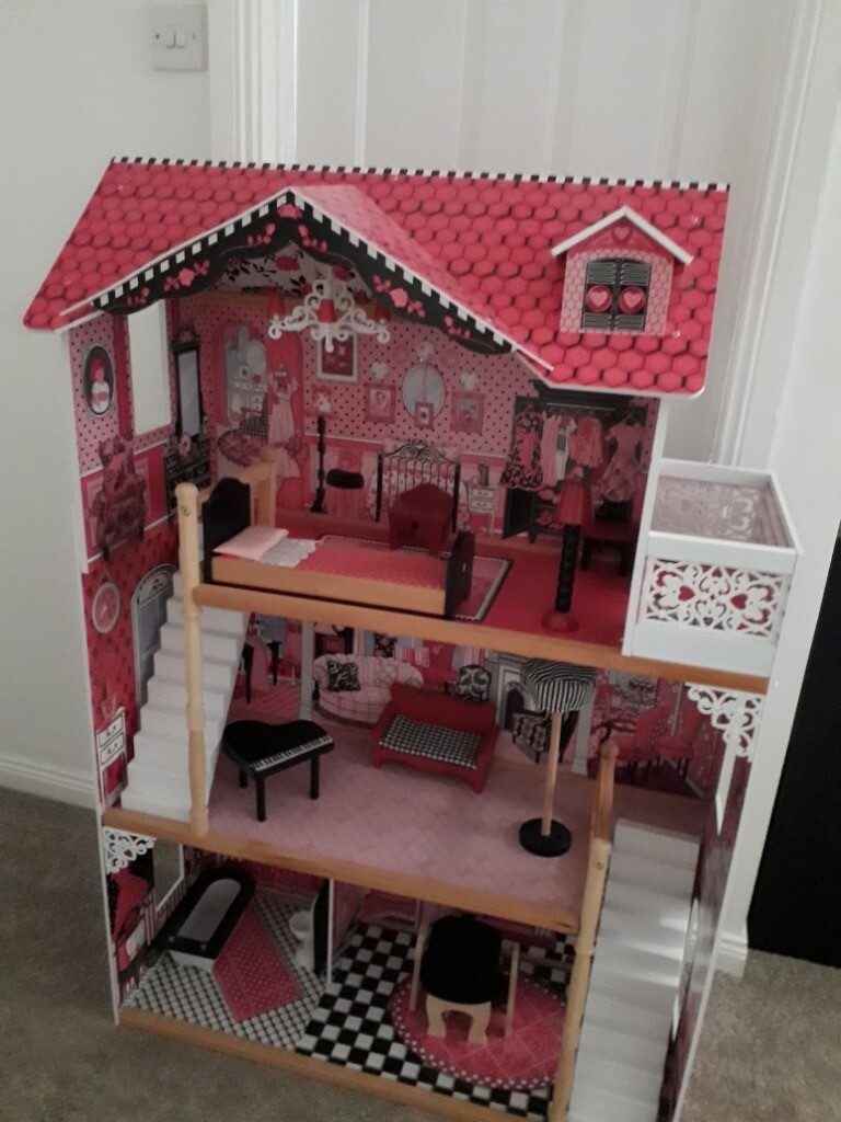 isabelle's dollhouse furniture